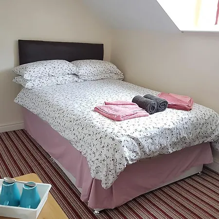 Alara 3* Sheffield